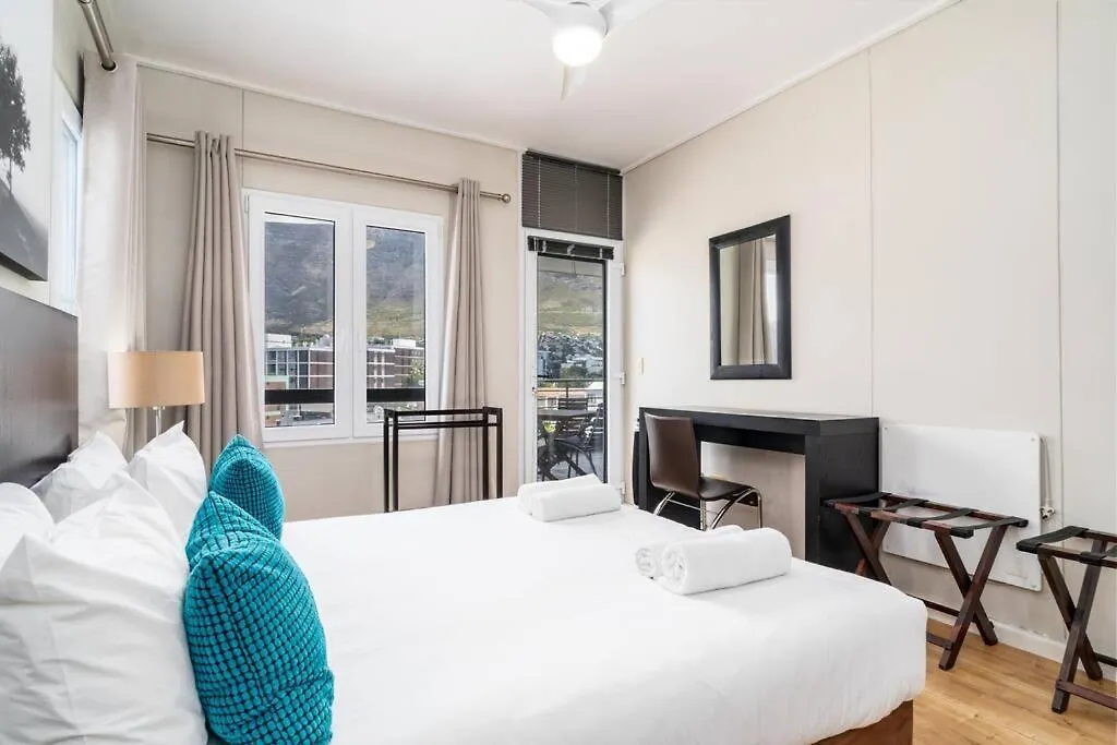 2 Bedroom - Nightlife Explorer Cape Town 0*,